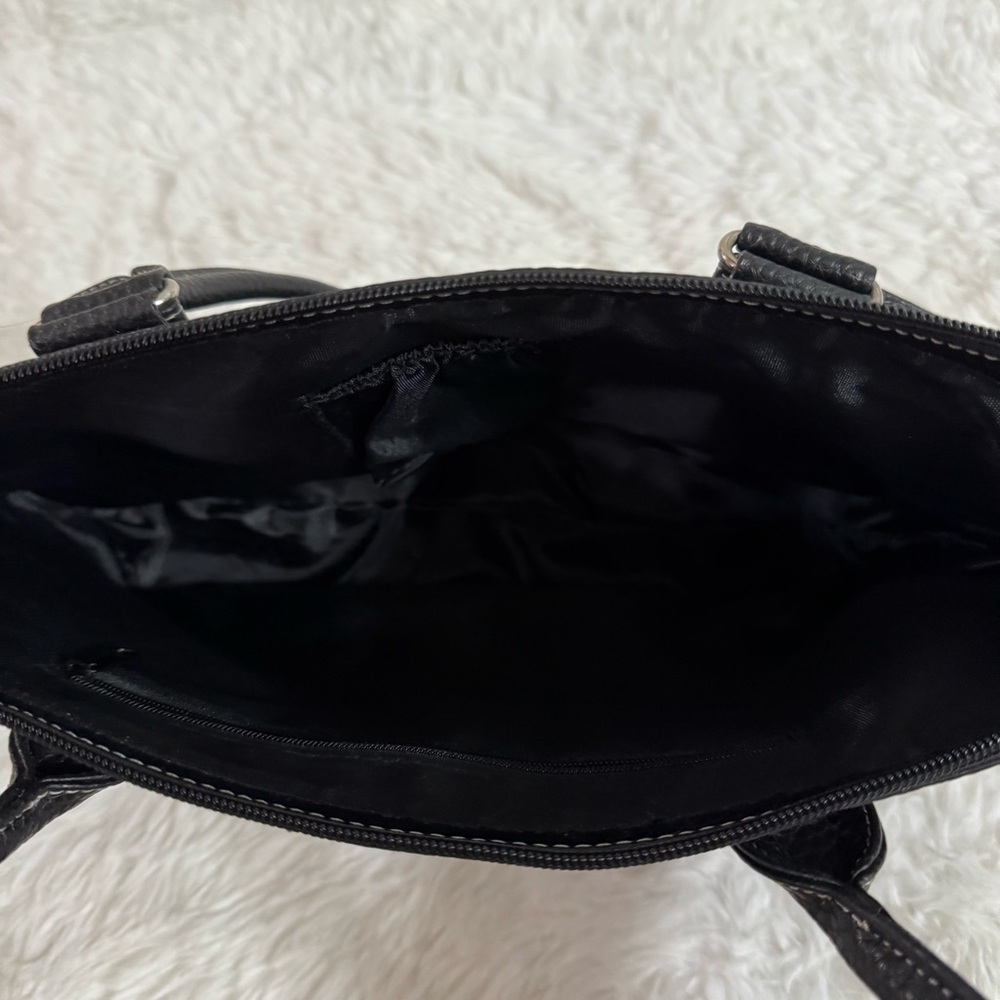 Basic Black Shoulder Bag - image 4